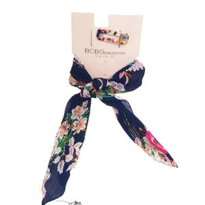BCBGeneration Blue Floral 2 Piece Scarf & Clip Set